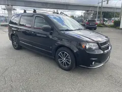 2015 Dodge Caravan, photo 2