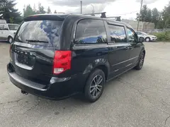 2015 Dodge Caravan, photo 3
